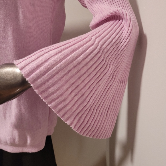 Vince Camuto Pink Cotton Blend Sweater with Bell Sleeves Sz Medium - Picture 5 of 11